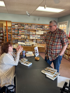 Books & Stuf Mena, AR